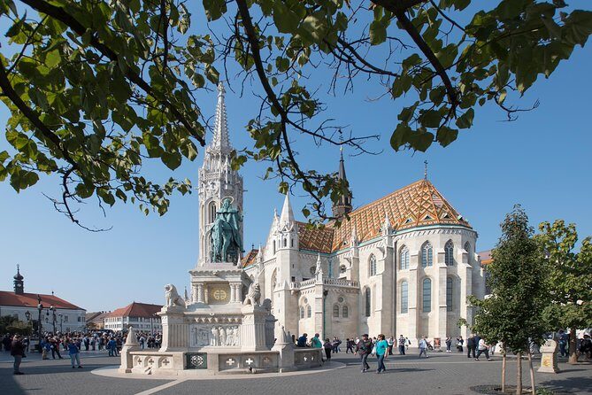 Budapest Guided Half-Day Grand City Tour with Parliament Visit - Getting started at Báthory utca: arrive ready for a smooth first hour