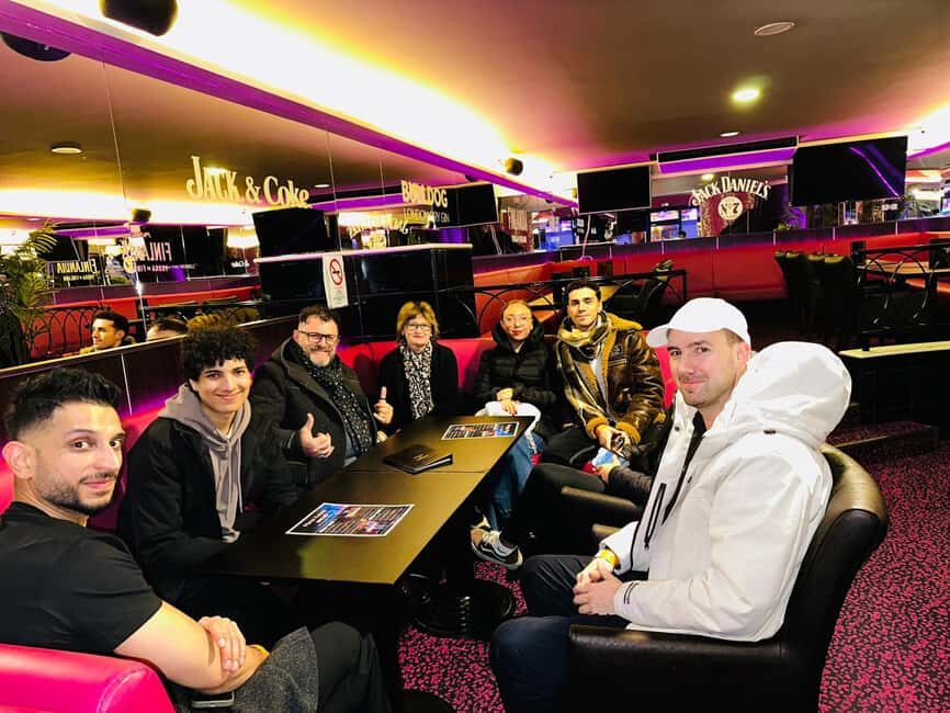 Budapest: Guided Ruin Bar Pub Crawl VIP Entry & Free Shots - Doboz: Tastings That Feel Like a Bonus, Not a Sales Pitch