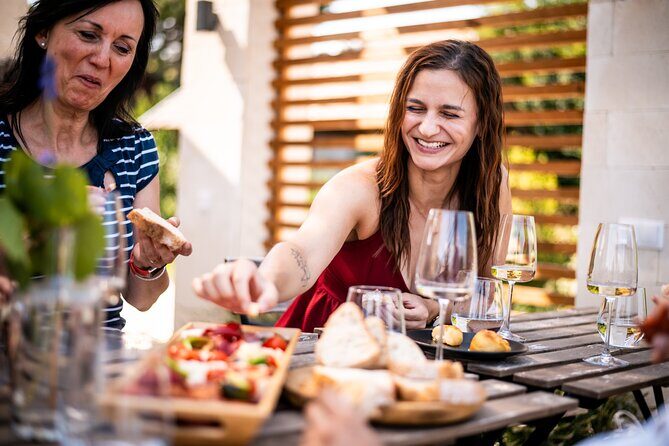 Budapest Half-Day Wine Tour: 3 Family Wineries, Meal & Pálinka - Getting around in a small group with a local guide