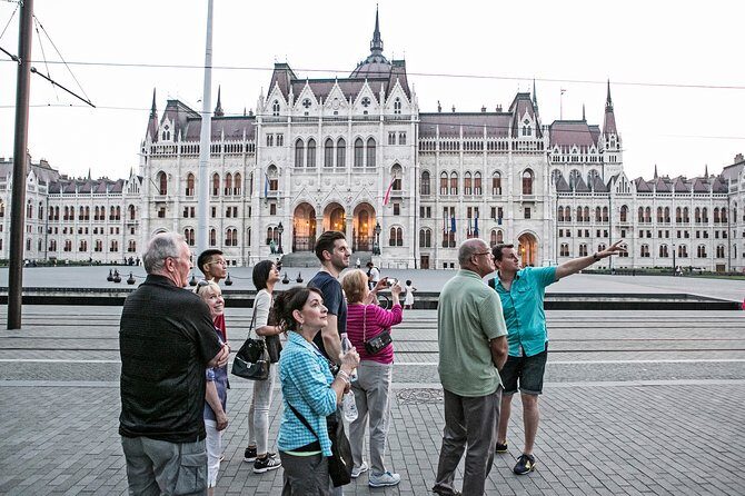 Budapest Hammer & Sickle Communist Times Tour - Budapest Retro Interactive Museum: See Daily Life, Not Just Dates
