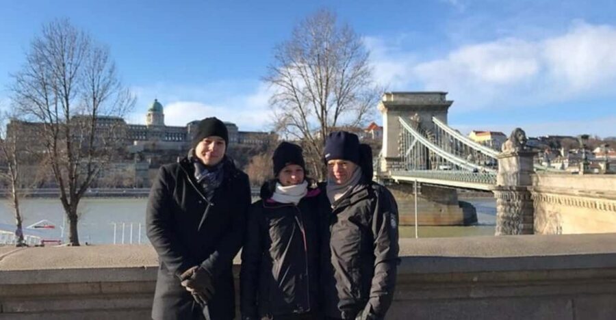 Budapest : Highlights & Hidden Gems Walking Tour - Meeting point and start: Szervita tér to Immaculata kegyoszlop
