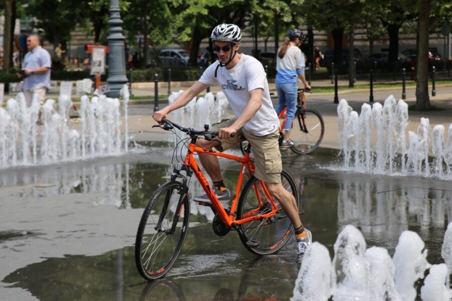 Budapest: Historic Downtown Bicycle Ride with Scenic Views - Key highlights that make this ride worth it
