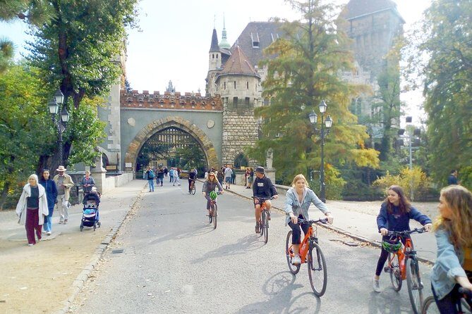 Budapest Historic Downtown Bicycle Tour in small groups - The early ride: Rumbach Street Synagogue and Liszt Academy