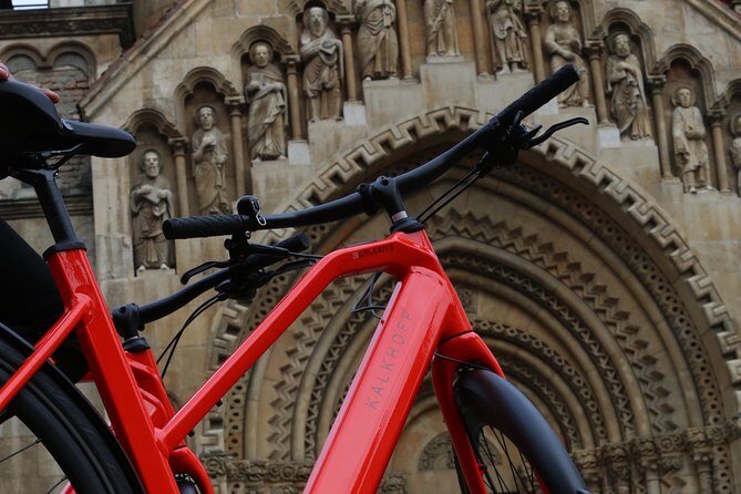 Budapest: Historic Downtown ride on E-Bicycles Buda & Pest - Price and what you really get for it