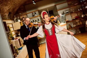 Budapest: Hungarian Folk Dance & Concert with Dinner Option - The timing: an easy evening plan that doesn’t eat your whole night