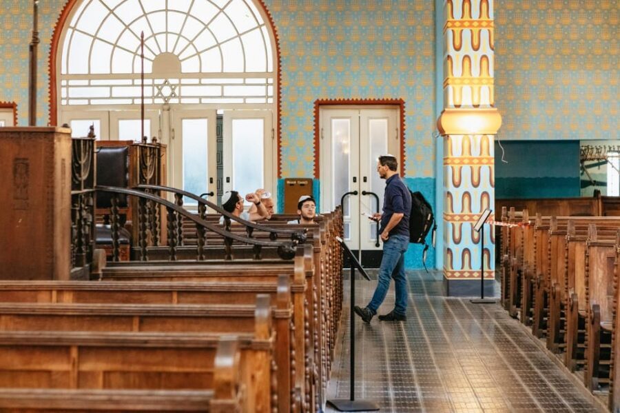 Budapest: Jewish History Guided Walking Tour with Historian - Raoul Wallenberg and Carl Lutz: the memorial stops that change the tone