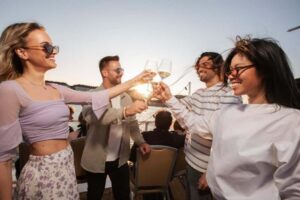 Budapest: Lotus Cruise with Unlimited Aperol and Prosecco - The unlimited bar setup: what you get for $29