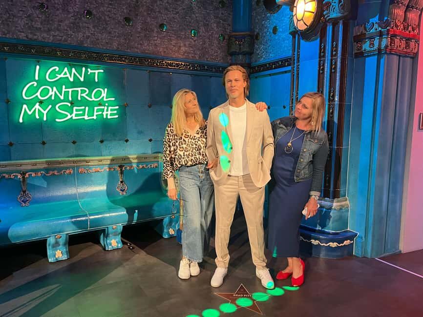 Budapest: Madame Tussauds Ticket + POP&ROLL Access - Interactive rooms that feel like a show: Cinema Café and LED walls
