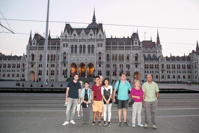 Budapest Night Walking Tour with Danube River Cruise - Széchenyi Lánchíd and the Danube Promenade: Your Best Photo Angle