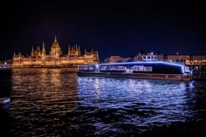 Budapest: Nighttime or Daytime City Sightseeing Cruise - Getting to Purpleliner: Dock 1/B Can Be the Hard Part