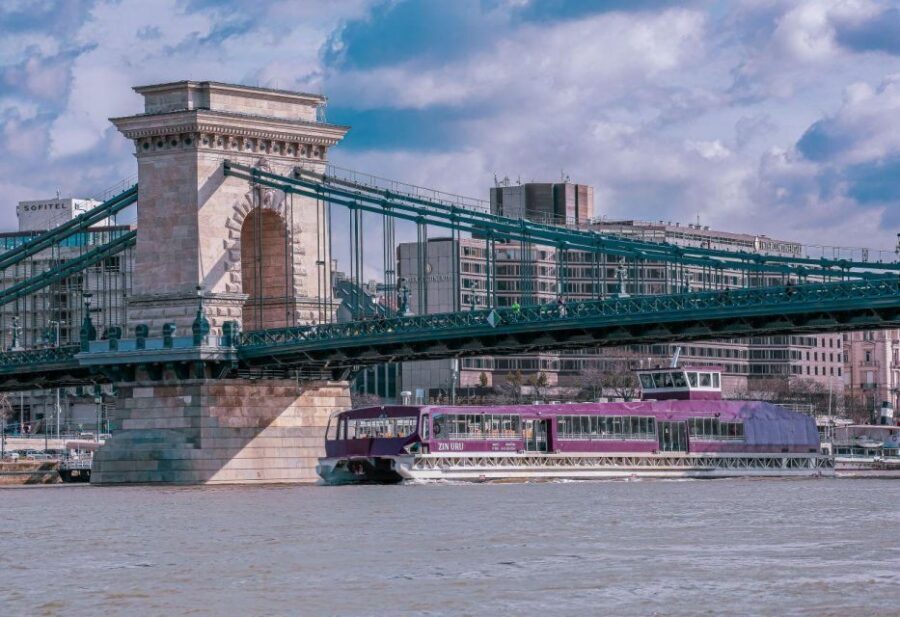 Budapest: Nighttime or Daytime Sightseeing Cruise - Price, value, and what $14 actually buys