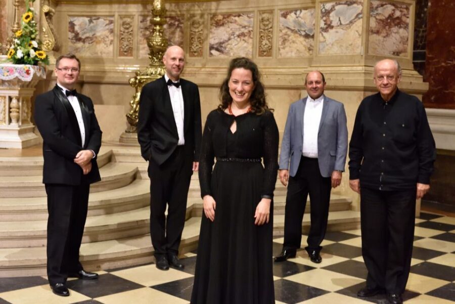 Budapest: Organ Concert in St. Stephen's Basilica - Timing at 19:40: What to Do When You Arrive