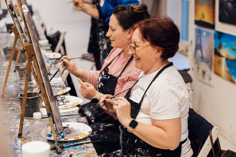 Budapest: Paint and sip experience - Meet people while you paint: couples, friends, and small groups