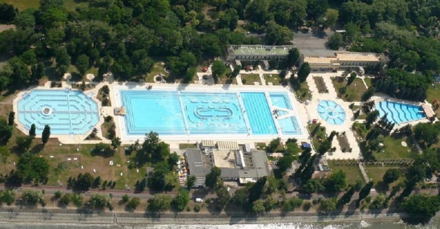 Budapest: Palatinus Spa & Pools Full-Day Admission - Price and value: what $25 buys you for a full day