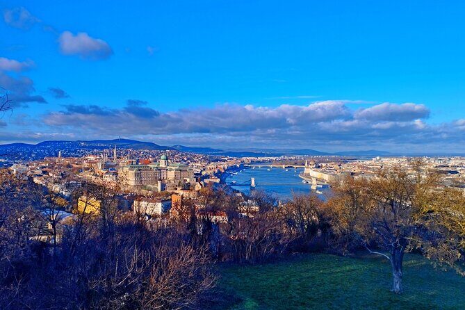 Budapest Panorama Walk - Stop 1: Citadella and the Liberty Statue Views