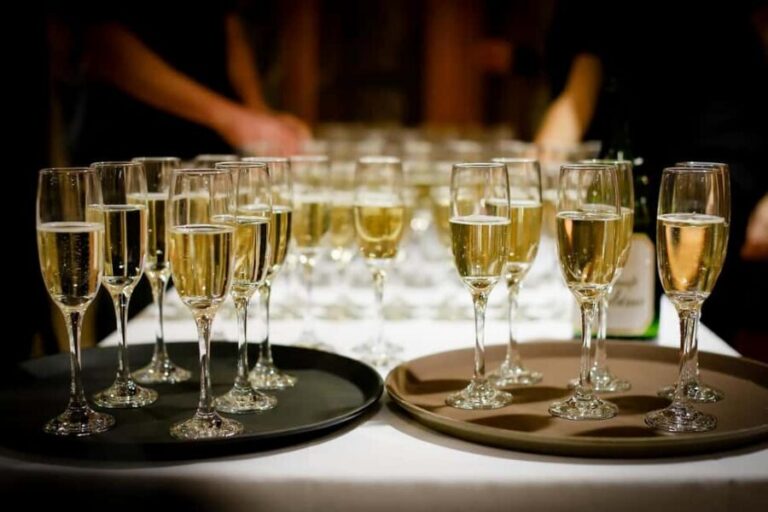 Budapest: Parliament Panorama Cruise with Törley Prosecco - The Welcome Drink and International Days: A Fun Twist on a Simple Cruise