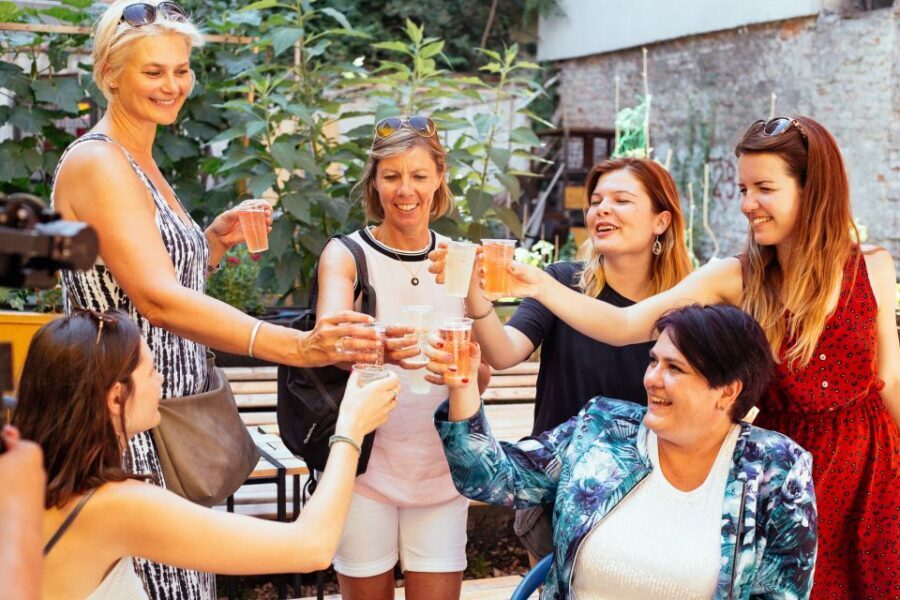 Budapest: Private Food Tour – 10 Tastings with Locals - The Great Synagogue and the Jewish Quarter: Why the Food Tour Makes Sense