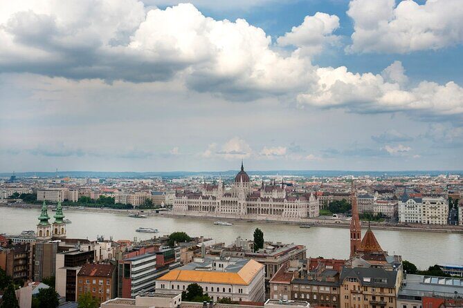 Budapest Private Full Day City Sightseeing Tour Walking or by Car - Quick Key Points