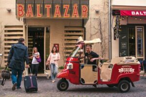 Budapest Private Tuk Tuk Half-Day Tour - What the 4-hour “major hits” route really delivers