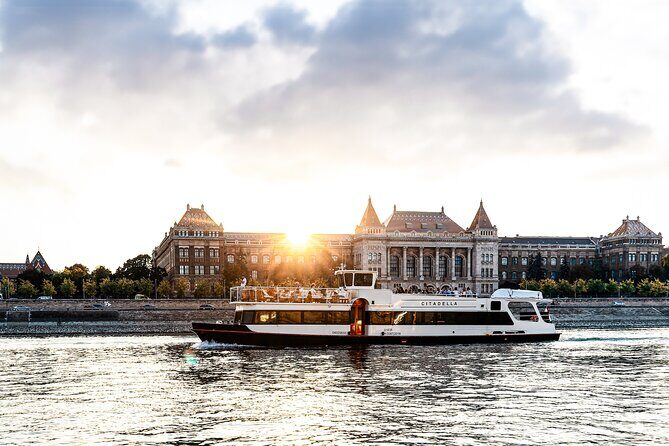 Budapest River Cruise with 1 Free Tokaj Frizzante and Audio Guide - Danube sights in one hour: what you’ll actually see from the water