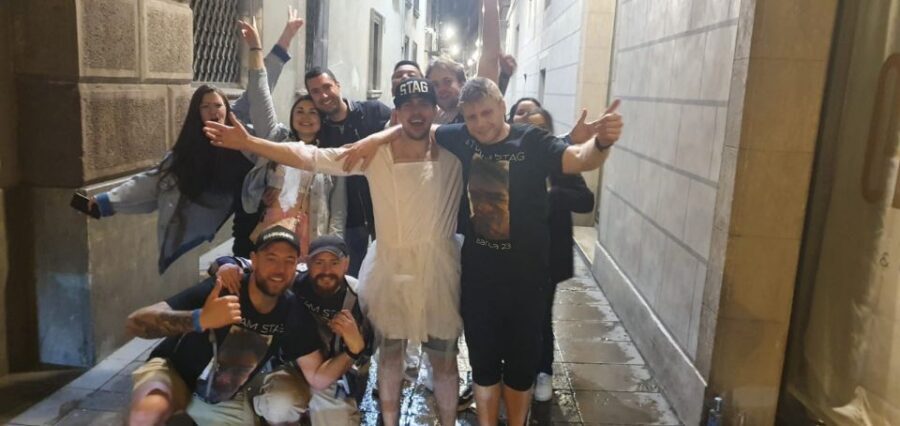 Budapest: Ruin Bar Pub Crawl with Entry Tickets - Skip-the-line nightclub entry: what you really gain