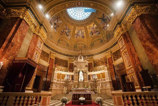 Budapest: Saint Stephen's Basilica Tour - Group size, guide style, and why names keep coming up