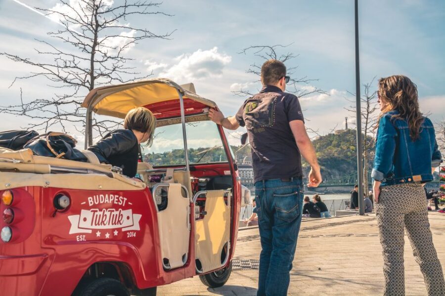 Budapest: Scenic Tuk Tuk Tour - Getting Picked Up in Central Budapest (and Why It Matters)