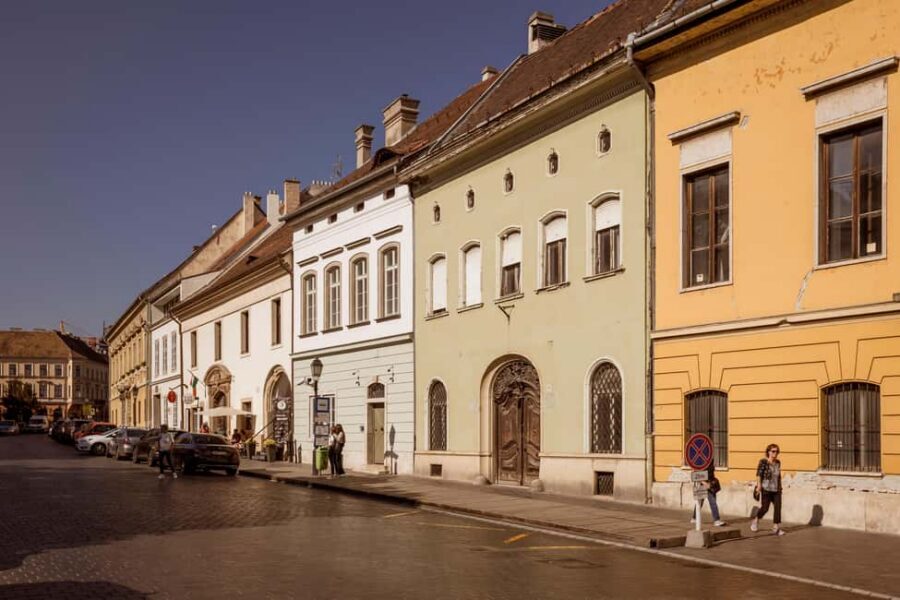 Budapest: Secrets of the Old Town of Buda Guided Walk - Szentháromság tér and Tárnok Street: How the Tour Reads the City