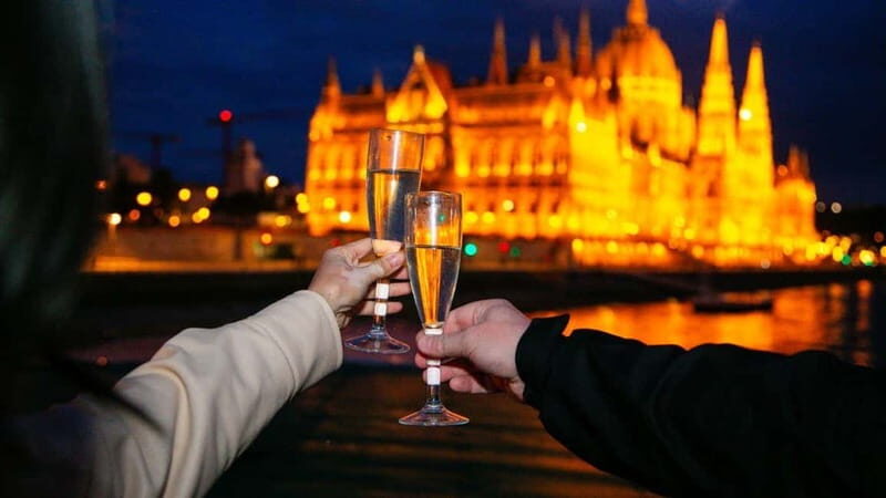 Budapest: Sip and Sail River Cruise with Unlimited Prosecco - Should you book Budapest Sip and Sail with Unlimited Prosecco?