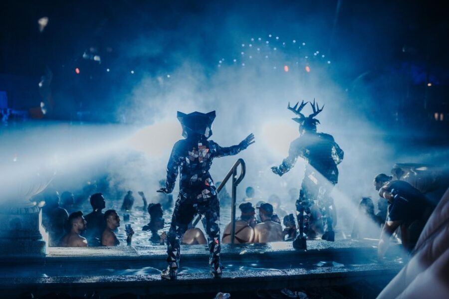 Budapest: Sparty - The Ultimate Late-Night Spa Party Ticket - Entertainment: DJs, performers, lighting, and the show factor