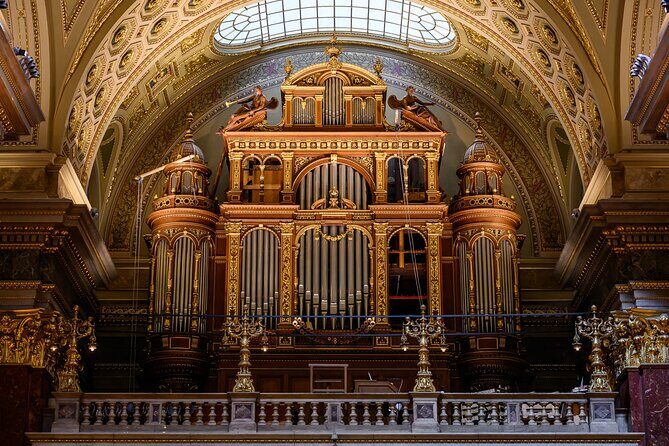 Budapest St. Stephen's Basilica Skip The Line Tickets - Treasury time: relic rooms, elevator access, and the famous hand