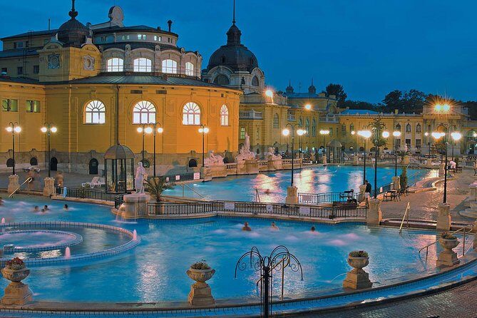 Budapest Széchenyi Thermal Spa Ticket - Entering smoothly: QR code scan, the right entrance, and the flip-flop rule