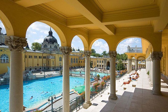Budapest Széchenyi Thermal Spa Ticket - Cabin vs locker reality: what “private changing” does for your day