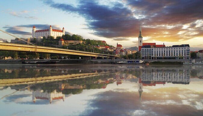 Budapest to Bratislava Costumizable Private Day tour with lunch - Key points before you go