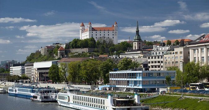 Budapest to Bratislava Costumizable Private Day tour with lunch - Day-trip reality check: 9 hours and a real road time