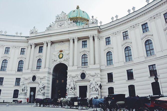 Budapest to Vienna Private Costumizable Day Tour with Lunch - Private minivan transport: the real value of the $440.49 price