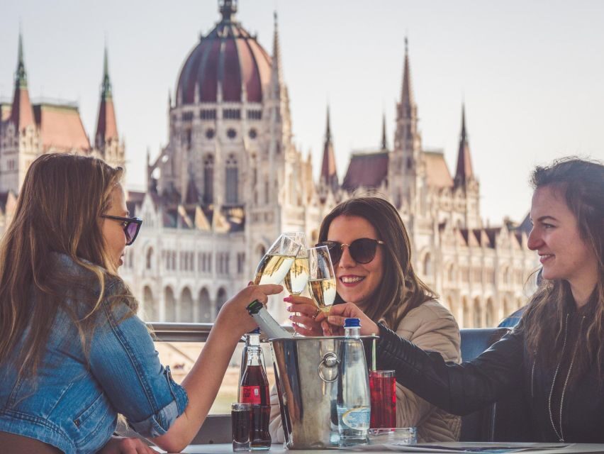 Budapest: Unlimited Prosecco and Wine Sightseeing Cruise - Key highlights worth clocking before you go