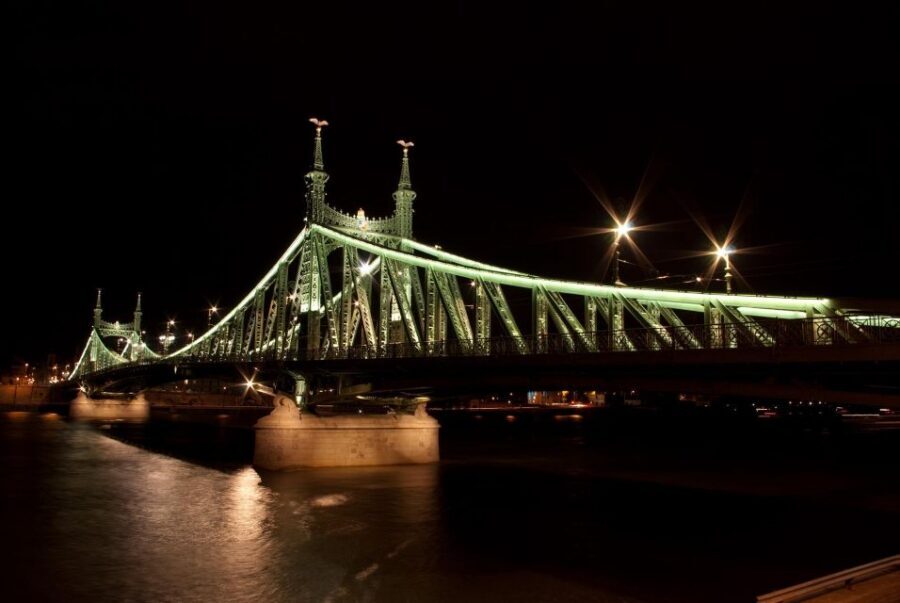 Budapest: Unlimited Prosecco and Wine Sightseeing Cruise - Why this Danube Prosecco cruise feels like a smart first move
