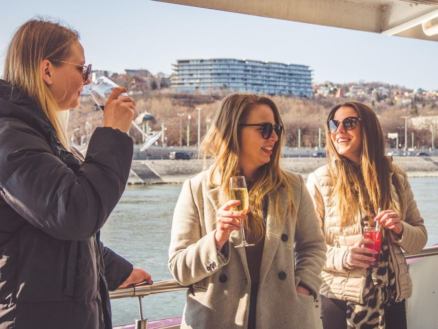 Budapest: Unlimited Prosecco and Wine Sightseeing Cruise - Who this cruise suits best (and who should skip it)
