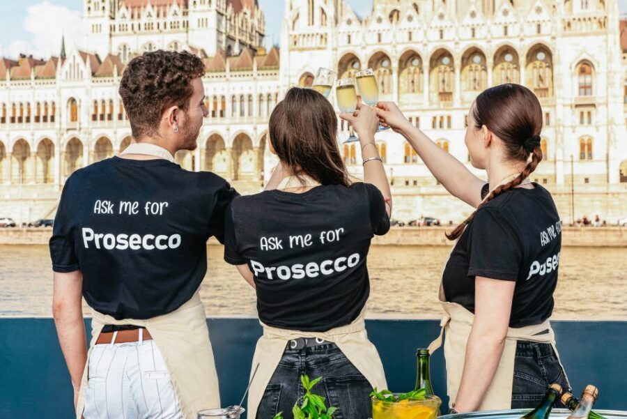 Budapest: Unlimited Prosecco, Beer and Aperol Spritz Cruise - Who This Cruise Suits Best