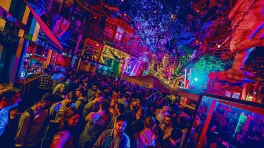 Budapest: Unmissable Bar Crawls with Shots & VIP Club Entry - Who This Is For (and Who Might Be Less Happy)
