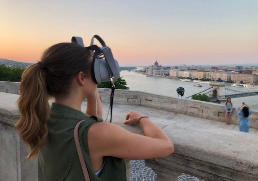 Budapest: Virtual Reality Tour in 8 Languages - Battles and WWII destruction: history with consequences