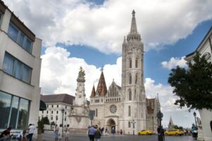 Budapest: Walking Tour in German - Leopoldstadt and the Chain Bridge route: how you cross the story from Pest to Buda