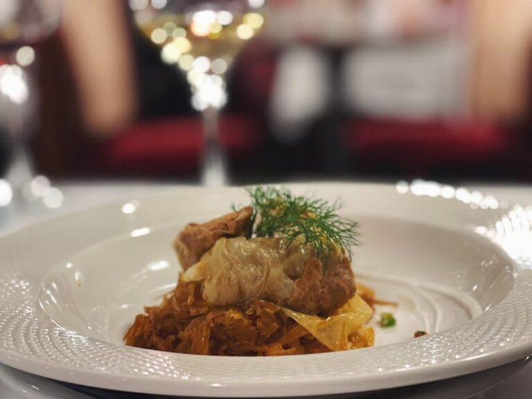 Budapest: Wine & Dine Cruise on the Danube - Price and value: Is $140 worth it?