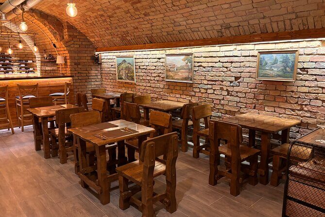 Budapest Wine Tasting and Heritage Experience at Goldcentral - First impressions: Goldcentral’s cellar setting on Hársfa utca