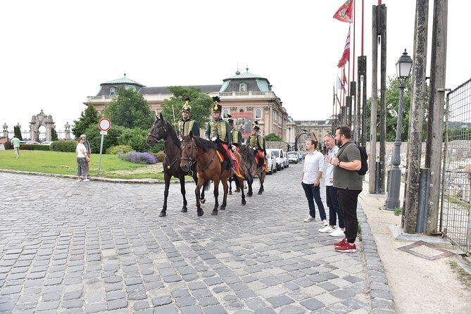Castle District tour with Matthias Church Ticket & Cake & Coffee - Why the Buda Castle District feels different on a guided walk