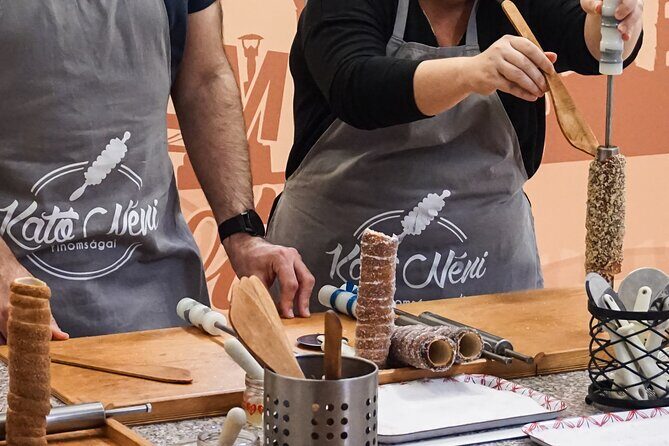 Chimney Cake Workshop Budapest Downtown - Kürtőskalács Class - Kürtőskalác 101: Dough Handling and the Tricks That Make It