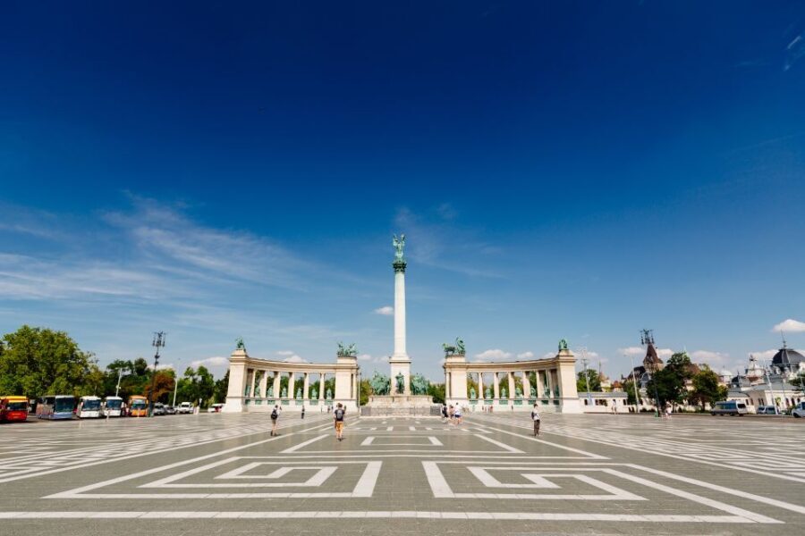 From Vienna: Guided Day Trip to Budapest - Pest Free Time (3.5 Hours): Turning the Schedule into Real Enjoyment