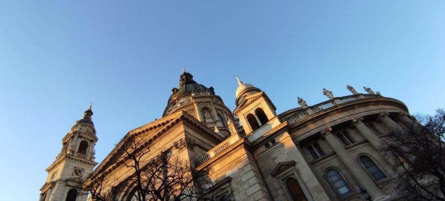 German tour in the Budapest city centre & the Jewish quarter - The Jewish Quarter walk: synagogues, monuments, and modern street life