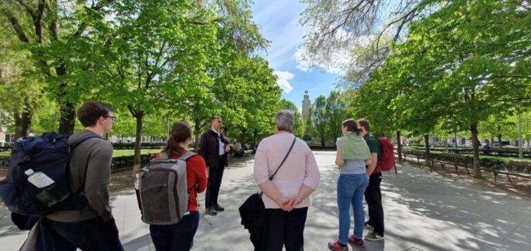 German tour in the Budapest city centre & the Jewish quarter - Meeting by Gyula Andrássy: the tour starts with context, not trivia